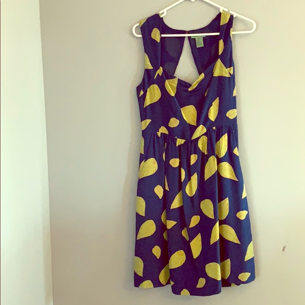 Retro navy dress